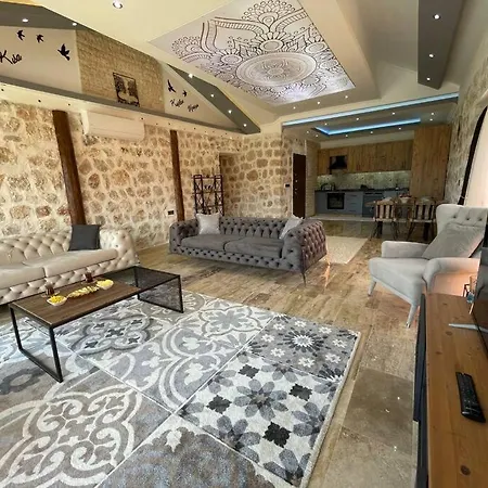 Szálloda Dublin / Kalkan 4*